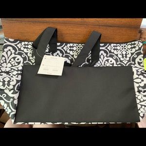 Thirty-One Expand a Tote w/Large Packing Cube